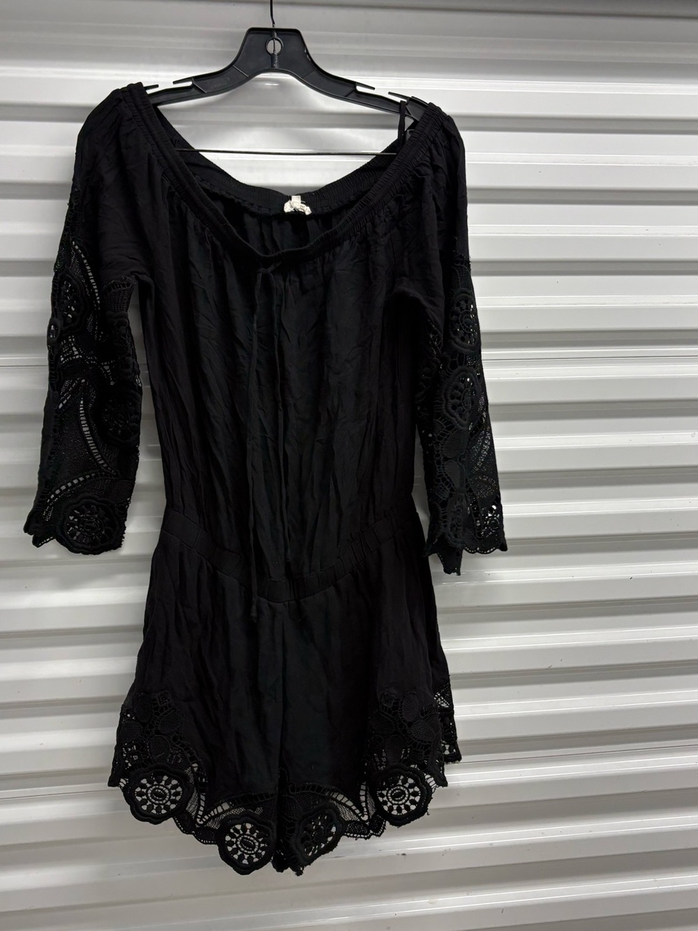 Liberty Garden Women's Black Solid Lace Romper 3/4 Sleeve Scoop Neck Size S